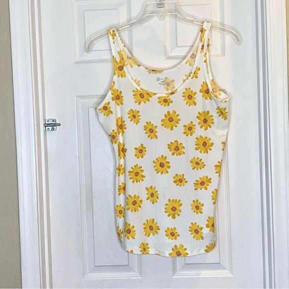 No Boundaries Sunflower Tank Top Size XXL - Picture 3 of 9